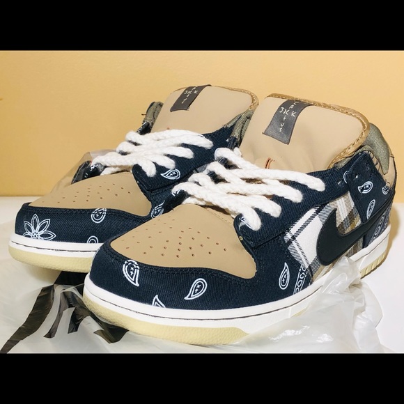 Men’s Basketball Sneakers (12”) - Picture 4 of 8